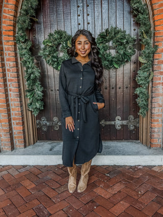 Meaningful Moments Shirtdress • Black