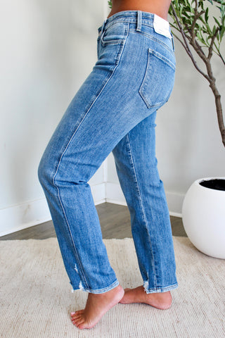 Brianne Mid Rise Straight • Medium Wash