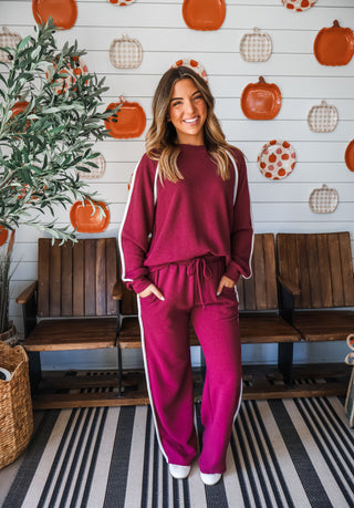Crisp Contrast Pullover • Wine