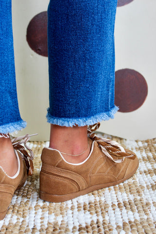 Double Play Lace-Up Sneaker • Dark Tan