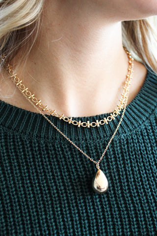 Sophisticated Season Necklace • Gold