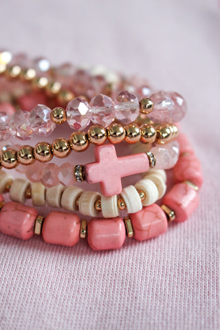 Everlasting Love Bracelet • Pink