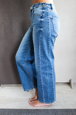 Phoenix Snap Waist Barrel Jean • Medium Wash