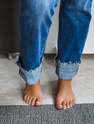 Micah Shadow Hem Straight • Medium Wash