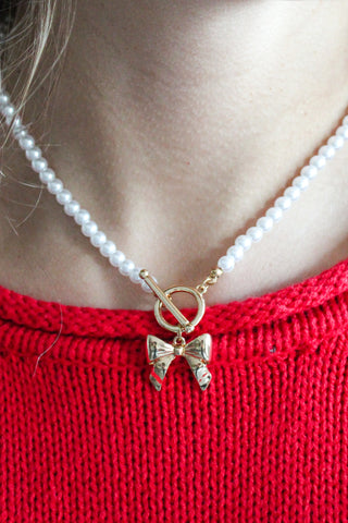 Pretty In Pearls Necklace • Gold