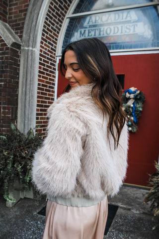 Gorgeous & Glam Faux Fur Jacket • Light Mocha