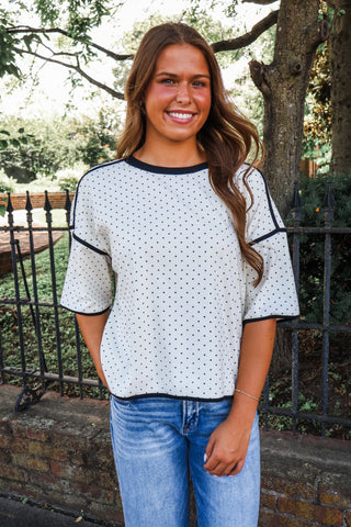 Cute In Contrast • Cream Dot