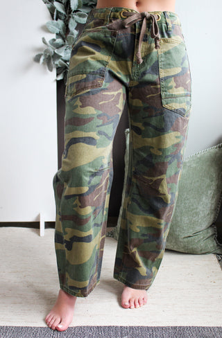 Presley Camo Print Barrel Leg