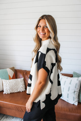 A Mod Moment • Black/Ivory