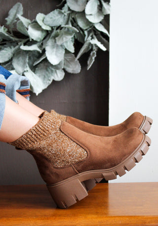 Aspen Knit Cuff Chelsea Boot • Walnut