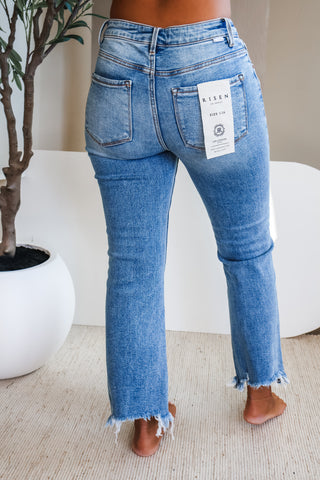 Marina Frayed Hem Straight • Light Wash