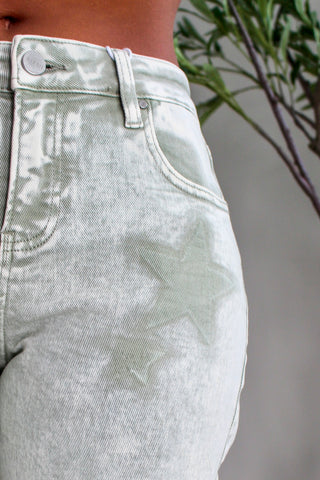 Averi Star Print Boyfriend Jean • Pistachio