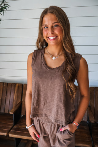 Sandy Shores Top • Espresso