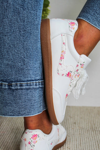 In Bloom Lace Sneaker • White Floral