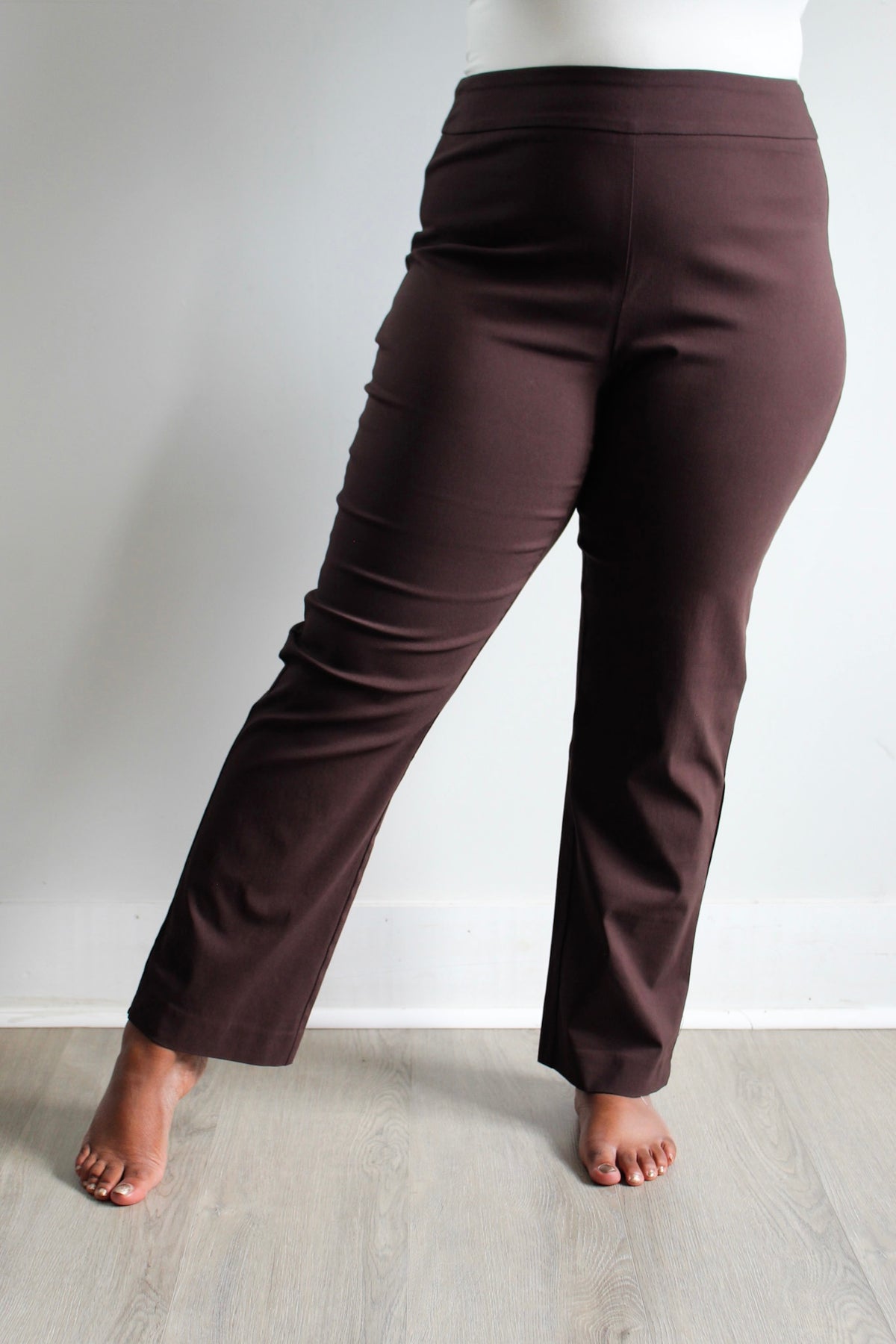 Paige Straight Leg Stretch Pant • Espresso