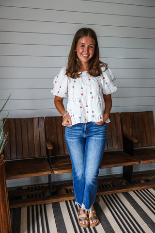 Daisy Days Embroidered Top • White