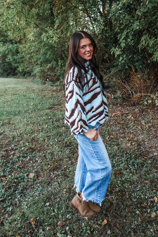 Safari Ridge Scallop Sweater • Blue/Brown