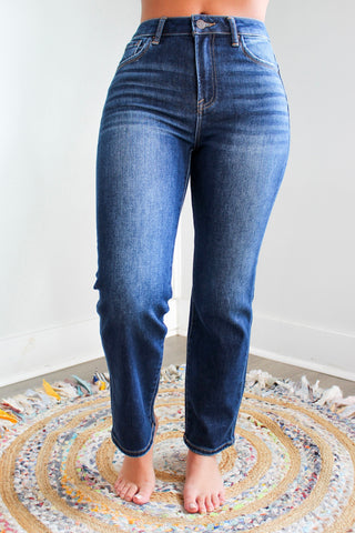 Aida High Rise Straight • Dark Wash