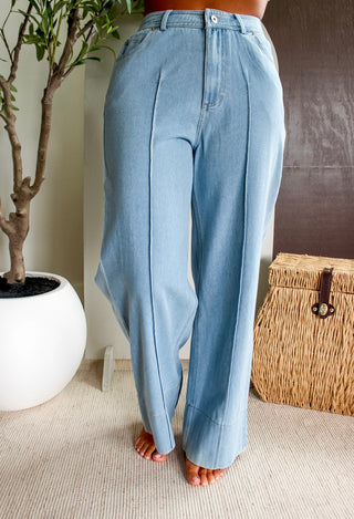 Merida Seamed Wide Leg • Light Wash