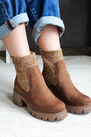 Aspen Knit Cuff Chelsea Boot • Walnut