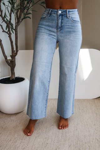 Naomi Wide Leg | Tummy Control • Light Wash