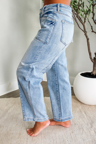Beck Patch Pocket Barrel Jean • Light Wash