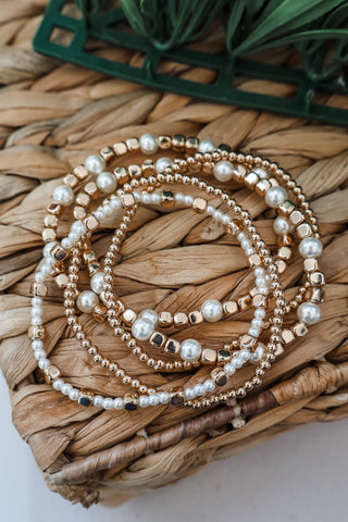 Mindful Moments Bracelet • Gold