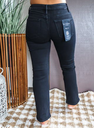 Mila Mid Rise Straight • Black