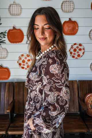 Bountiful Beauty • Brown Paisley
