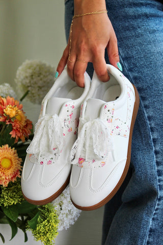 In Bloom Lace Sneaker • White Floral