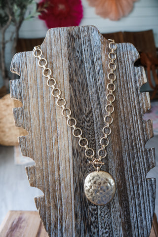 Beth Ann• gold circle pendant necklace