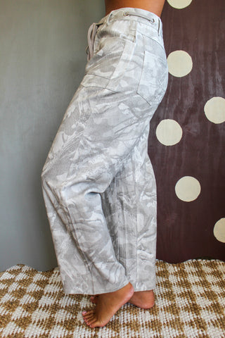 Woodland Camo Barrel Pants • Grey