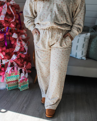 Winter Wishes Floral Pants • Cream - PLUS
