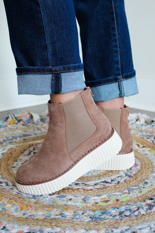 Sophia Platform Chelsea Boot • Taupe | Online Exclusive