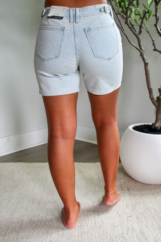 Marie High Rise Bermuda • Light Stripe