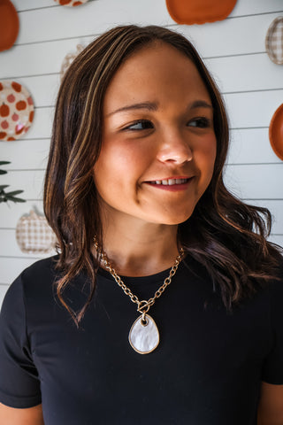 Bountiful Beauty Toggle Necklace • Pearl