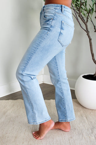 Elaine High Rise Straight | Tummy Control • Light Wash