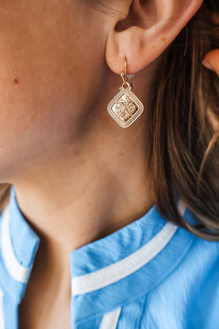 Daytime Darling Earrings • Gold