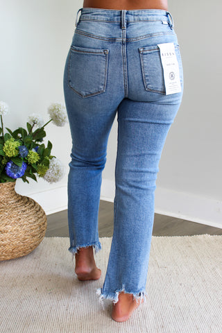 Maisy Frayed Hem Straight • Light Wash