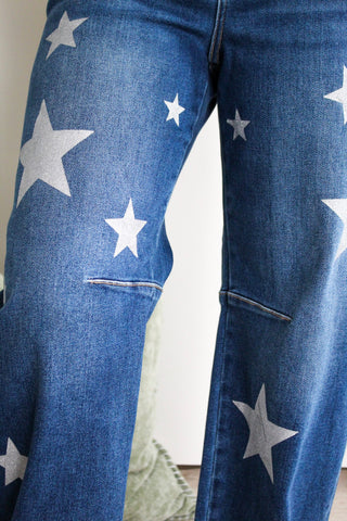 Lainey Star Print Barrel Leg • Medium Wash