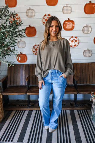 Hayrides & Harvest • Olive