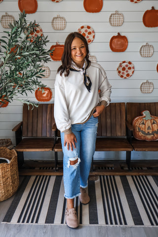 Easy Contrast Pullover • Cosmic Latte