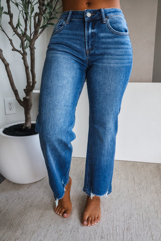 Elani • frayed hem straight • dark wash denim