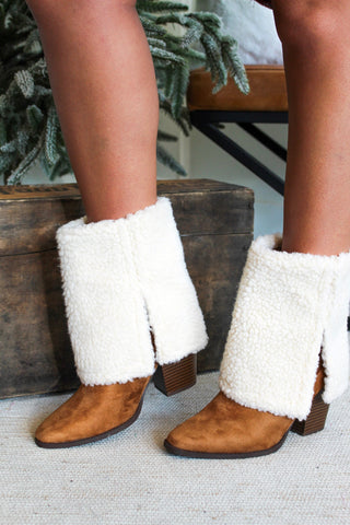 Georgia Sherpa Foldover Boot • Beige/Tan