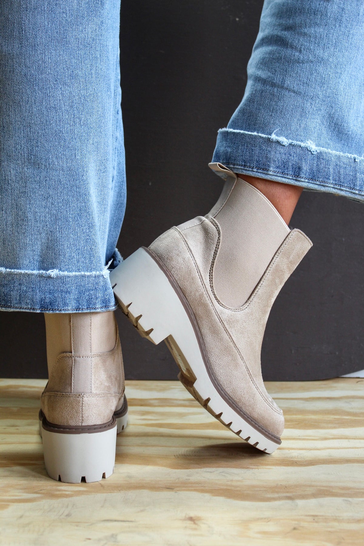 Cool Essential Chelsea Boot • Wheat