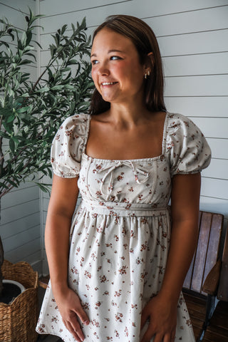 Ditsy Floral Darling • Oatmeal