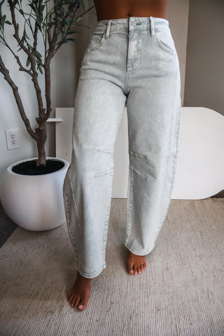 Camila Barrel Leg Jean • Pistachio