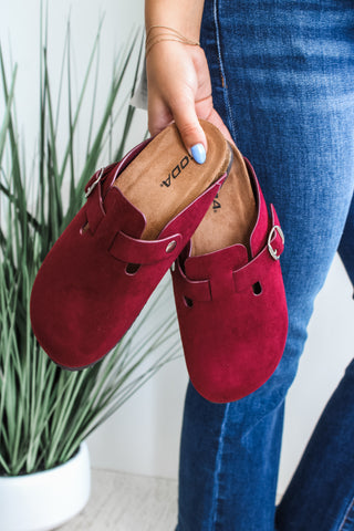 Rowan Soft Footbed Clog • Burgundy