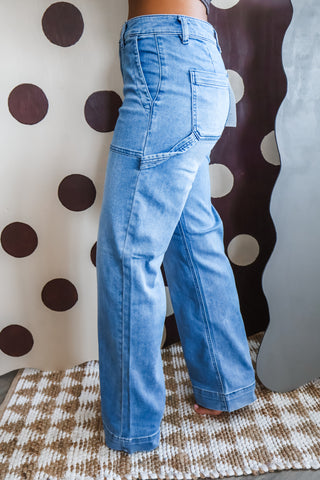 Robin Cargo Pocket Straight • Light Wash