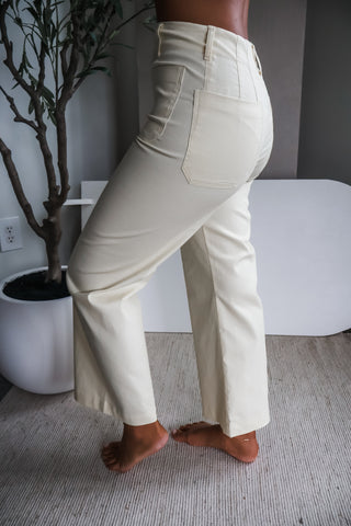 Sutton patch pocket pant • soft yellow